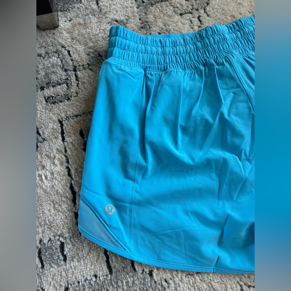 Lululemon Hotty Hot Short - Picture 6 of 10